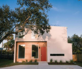 Marsh View - Modern Getaway - Mins from Downtown